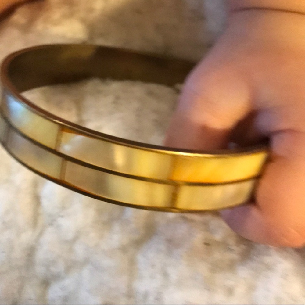 Mother of Pearl Bracelet - Picture 4 of 11